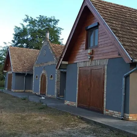 Mizse Tanya Lajosmizse