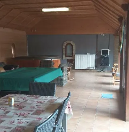 Lodge Mizse Tanya
